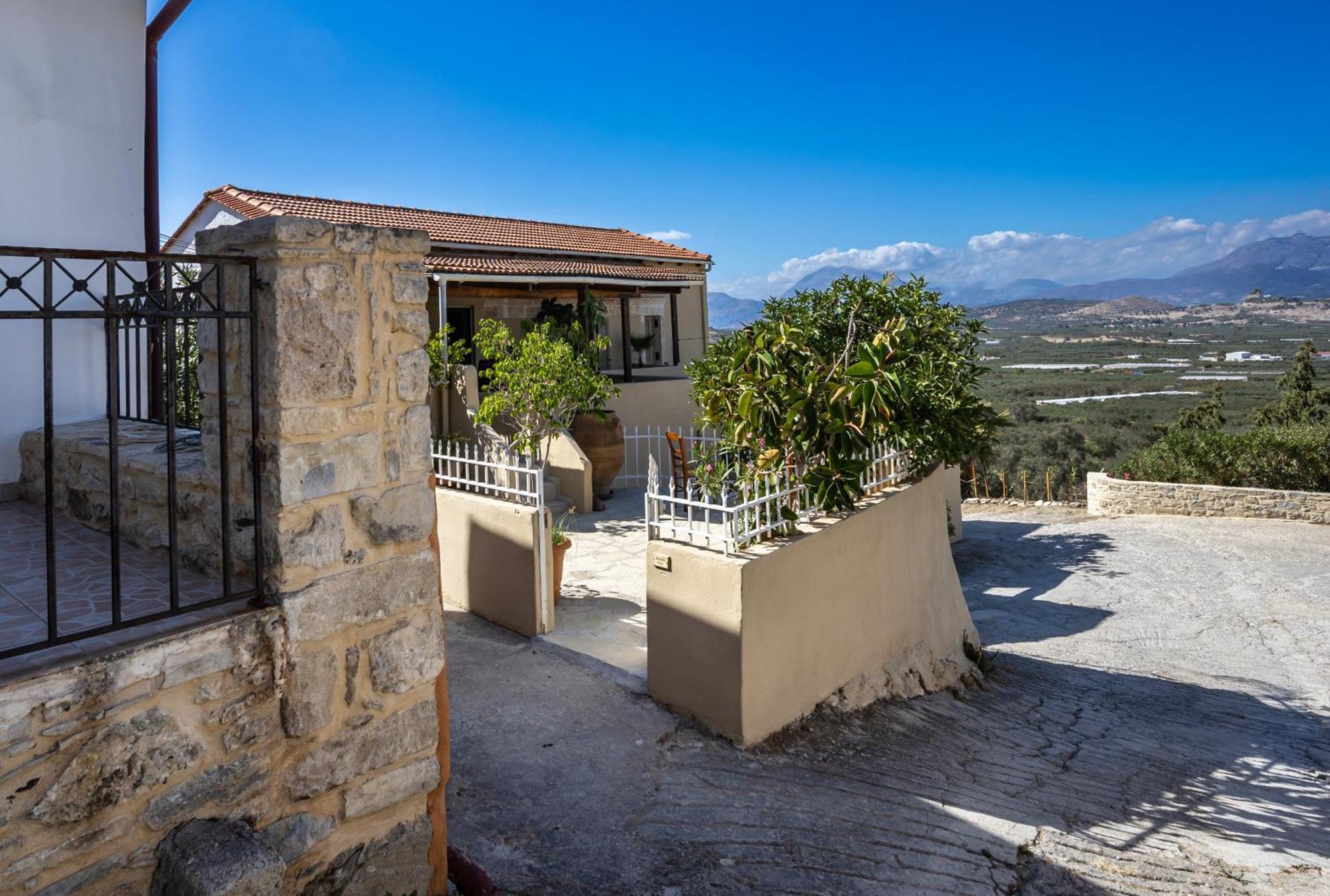 Serenity View - Traditional Village Apartment Kouses Exteriér fotografie
