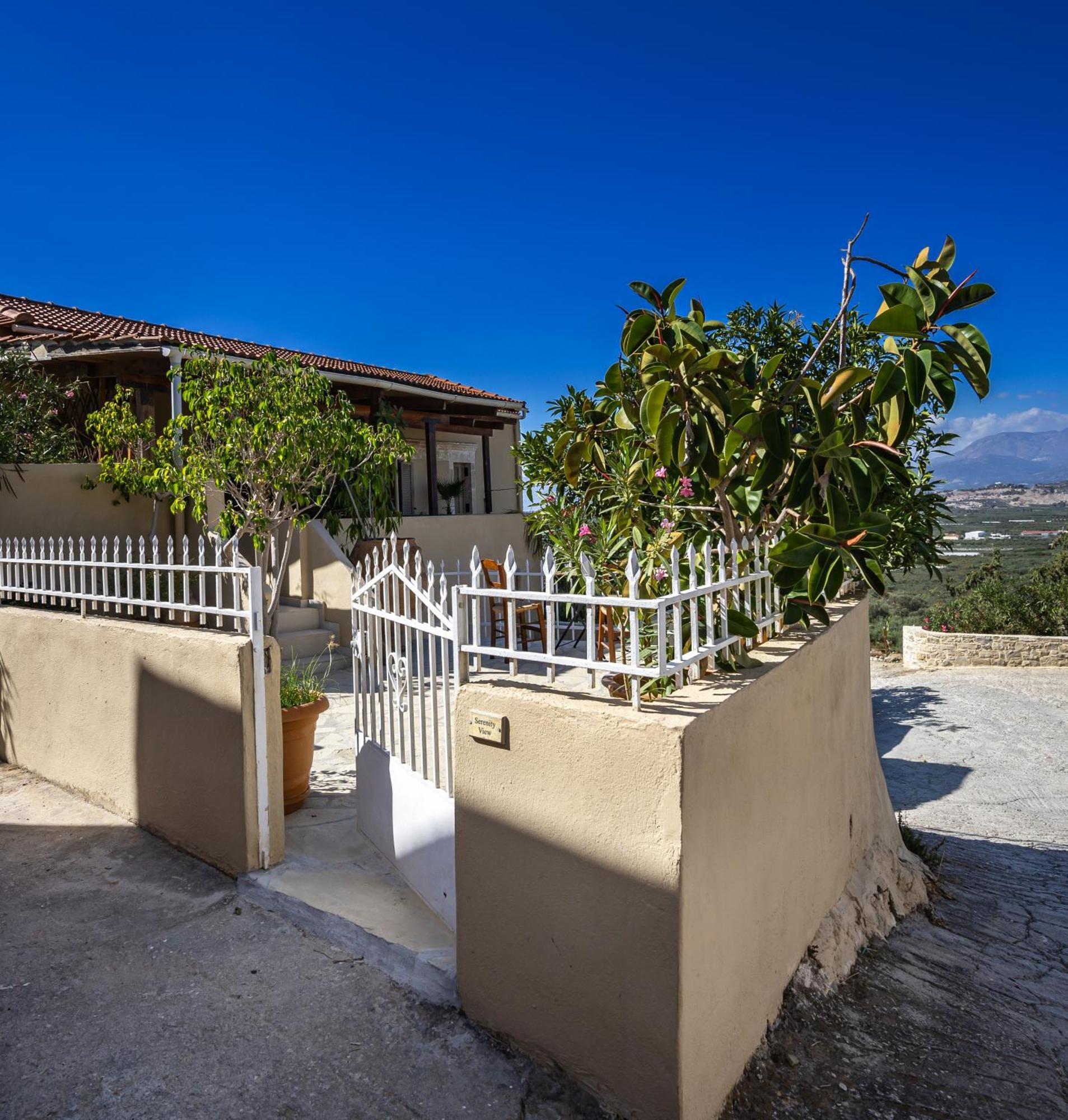 Serenity View - Traditional Village Apartment Kouses Exteriér fotografie